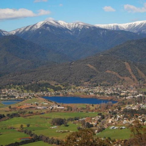 Mount Beauty Motor Inn - Sydney 4u 3