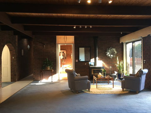 Mountain Gate Villa - Sydney Resort 3