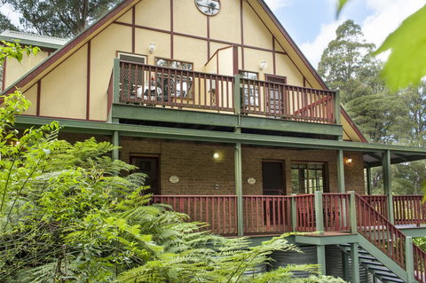 Mountain Lodge - Accommodation Sydney 0
