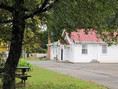 Mountain View Motel - Sydney 4u 0