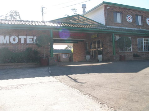 Mt Kuring-Gai Motel - Sydney 4u 1