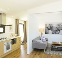Myrtle Tree Lodge - Trunks - Sydney 4u