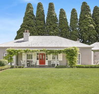 Nattai Lodge - house  cottage in beautiful garden - Sydney 4u