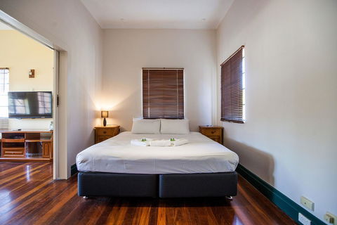 Captain Stirling Hotel - Sydney 4u 1