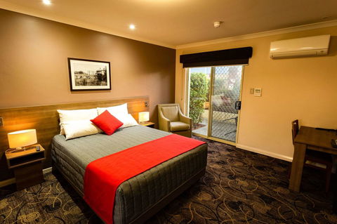 Quality Hotel Bayswater - Sydney 4u 1