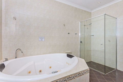 Quality Hotel Bayswater - Sydney 4u 20