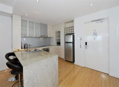 Nautica Residences Mandurah - Sydney 4u 17