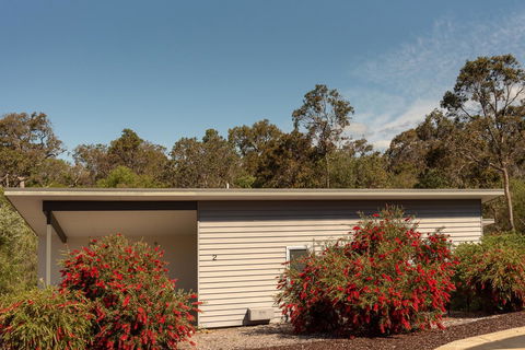 Cape Villas Dunsborough Unit 2 - Sydney 4u 24