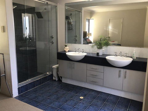 BeachHideaway@Scarborough - Accommodation Sydney 6