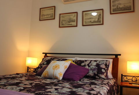 Jacaranda Hideaway Bed & Breakfast - Sydney 4u 1