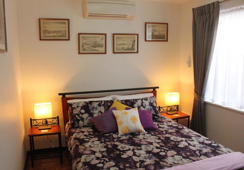 Jacaranda Hideaway Bed & Breakfast - Sydney 4u 2
