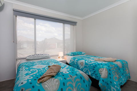 Rainbow Dream House - Sydney 4u 12
