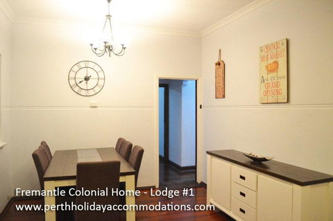 Fremantle Colonial Home - Sydney 4u 40