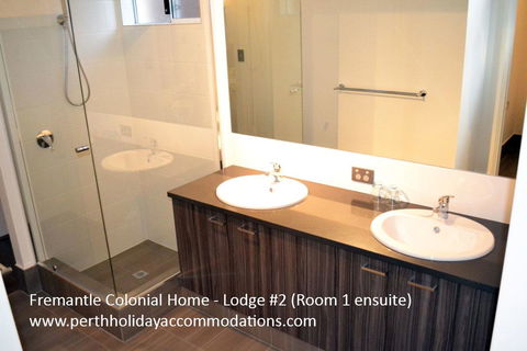 Fremantle Colonial Home - Sydney 4u 13