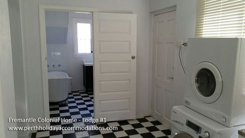 Fremantle Colonial Home - Sydney 4u 32