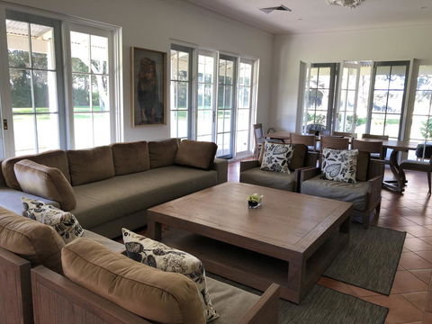 Caves Road Guest Houses - Accommodation Sydney 18