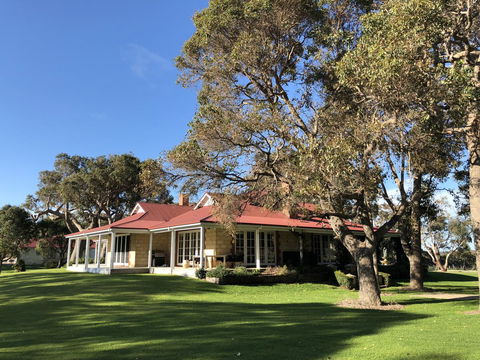 Caves Road Guest Houses - Accommodation Sydney 4