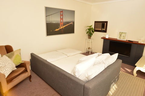 Midgard Cottage - Great Location & Close To Airport - Sydney 4u 11