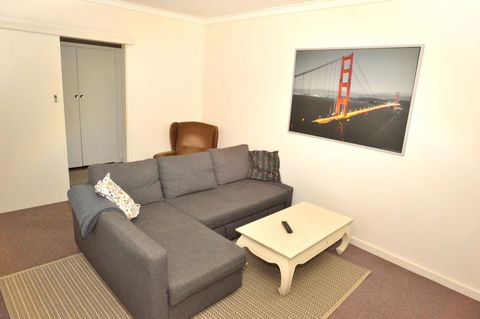 Midgard Cottage - Great Location & Close To Airport - Sydney 4u 8