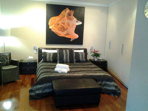 New York On King - Sydney 4u 23