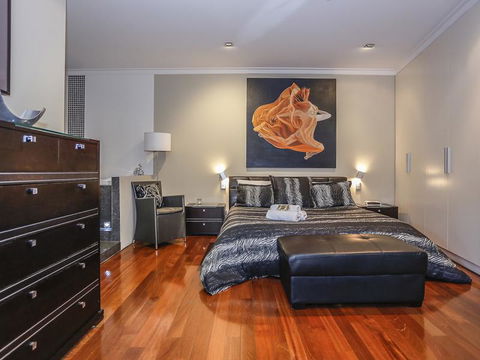 New York On King - Sydney 4u 12