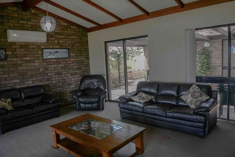 Geraldton Holliday Villas - Sydney 4u 7