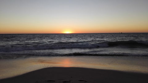 Alkimos Beach Cottage - Sydney 4u 5