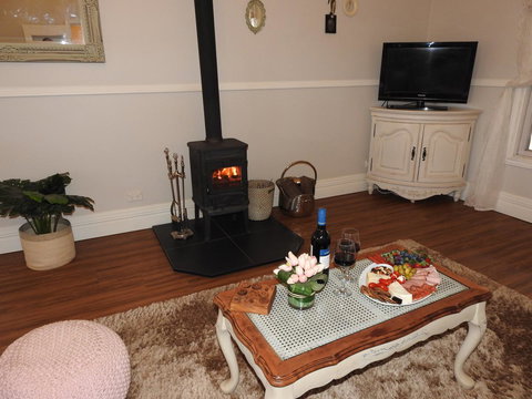 Quiet Escapes Cottages - Accommodation Sydney 4