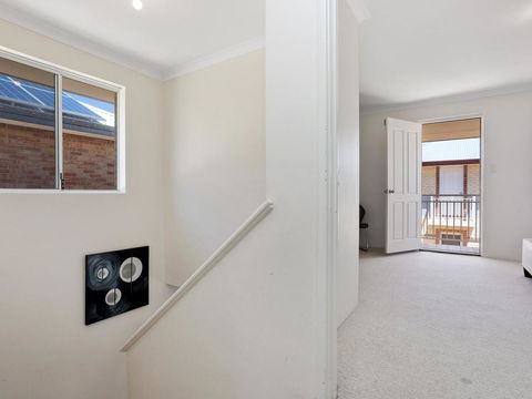 Cooper Street - Sydney 4u 16