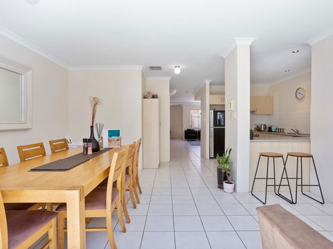 Cooper Street - Sydney 4u 34