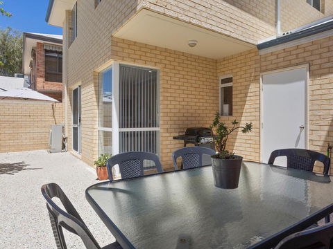 Cooper Street - Sydney 4u 38