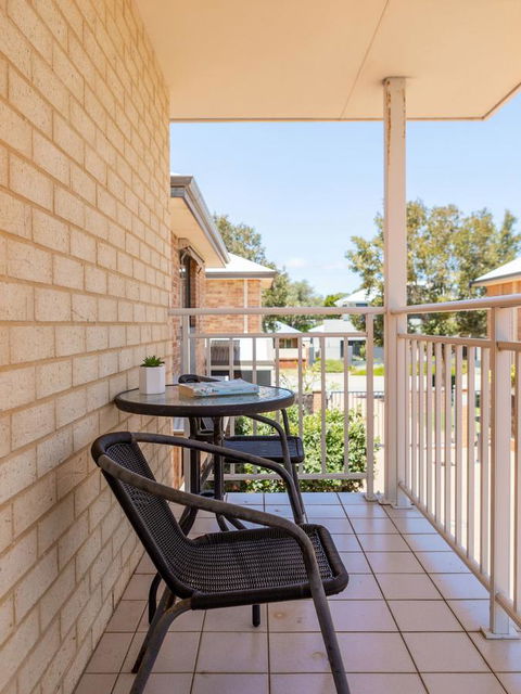 Cooper Street - Sydney 4u 13