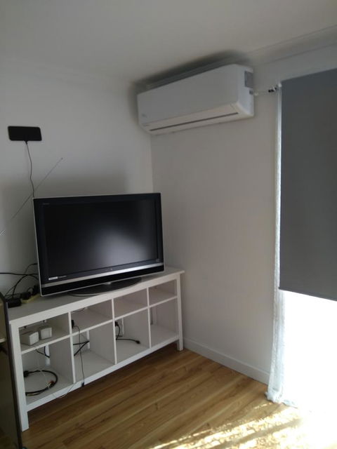 DIANELLA Budget Rooms Happy Place To Stay - Sydney 4u 32