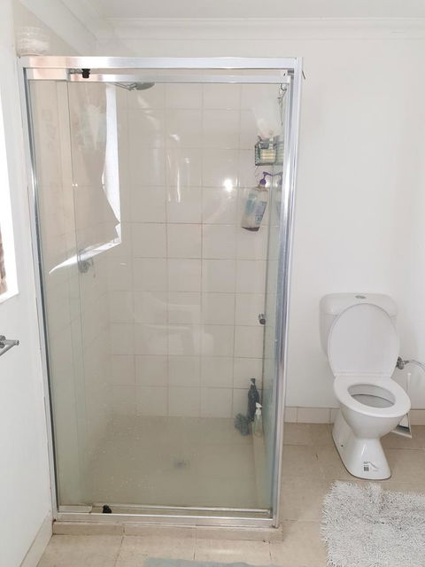 DIANELLA Budget Rooms Happy Place To Stay - Sydney 4u 12