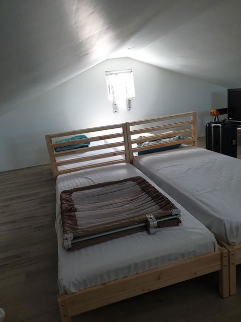 DIANELLA Budget Rooms Happy Place To Stay - Sydney 4u 5