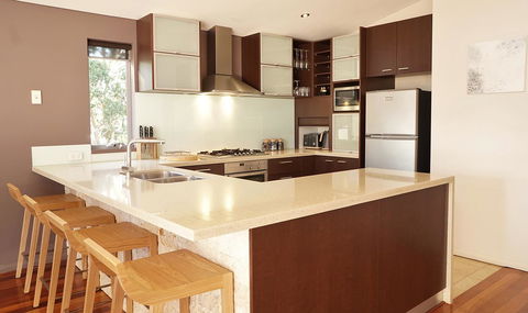 Central Avenue Apartments - Sydney 4u 7