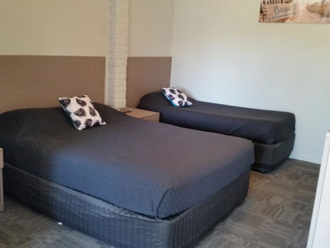 Mandurah Foreshore Motel - Sydney 4u 7