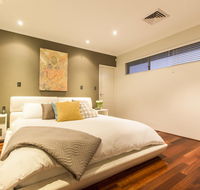 Ambar Villa Between City and Freo - Sydney 4u