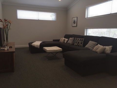 The Pool House - Fremantle - Sydney 4u 3