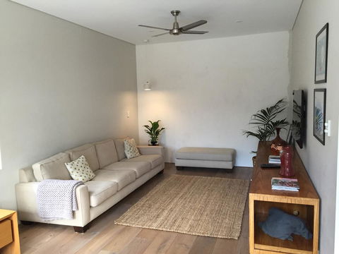 The Pool House - Fremantle - Sydney 4u 5