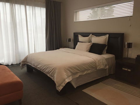 The Pool House - Fremantle - Sydney 4u 11
