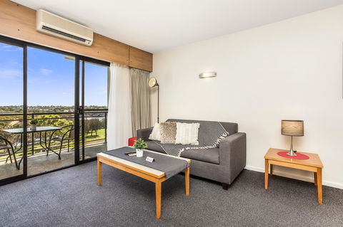 508 Stupendous Sunsets & Views Pool Gym Parking - Sydney 4u 2