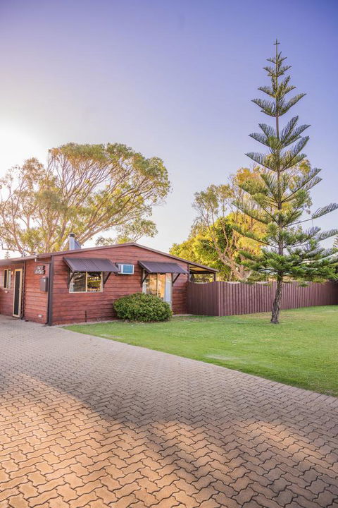 The Bothy Lancelin Family Retreat - Sydney 4u 11