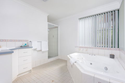 Surfside Ocean Beach Denmark Holiday Accommodation - Sydney 4u 26