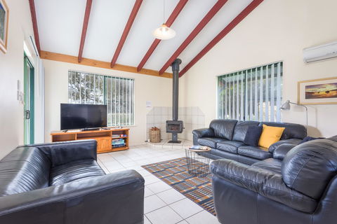 Surfside Ocean Beach Denmark Holiday Accommodation - Sydney 4u 41