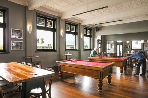 Nightcap At The Ship Inn - Accommodation Sydney 6