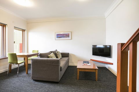 Nightcap At The Ship Inn - Accommodation Sydney 28