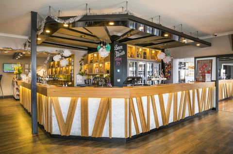 Nightcap At The Ship Inn - Accommodation Sydney 8