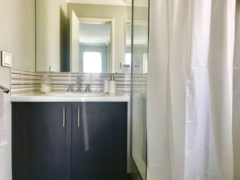 The Beach House - Accommodation Sydney 19