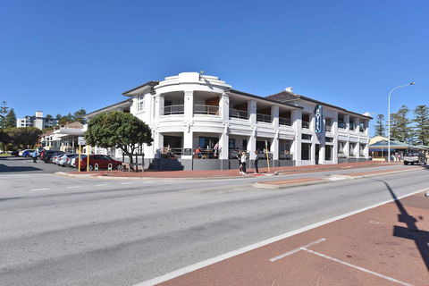 Cottesloe Apartment Close To Beach - Sydney 4u 23